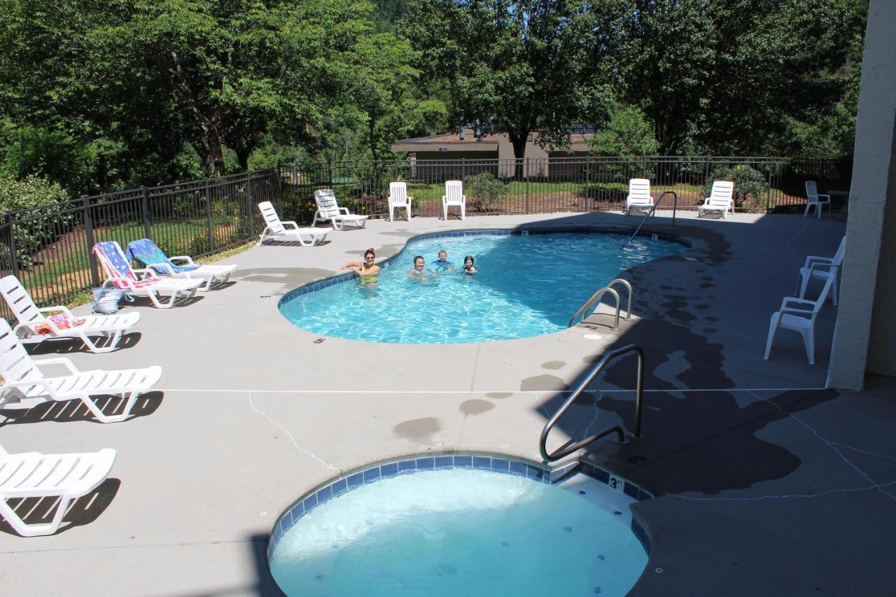 Gatlinburg Chateau Condo 210 Екстериор снимка